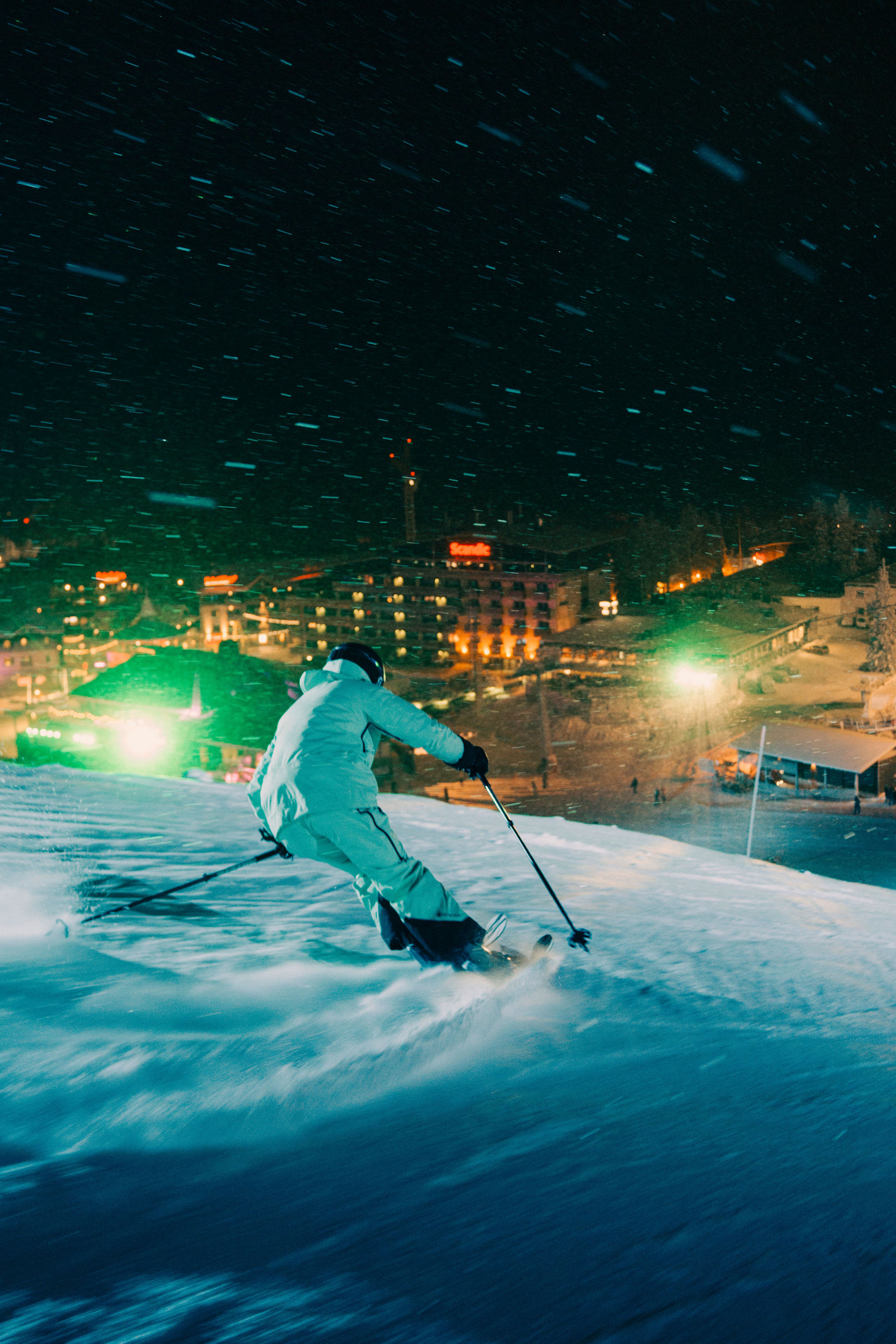Floodlit night skiing run in Ruka